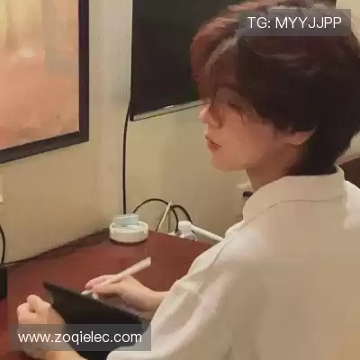劳麟非
